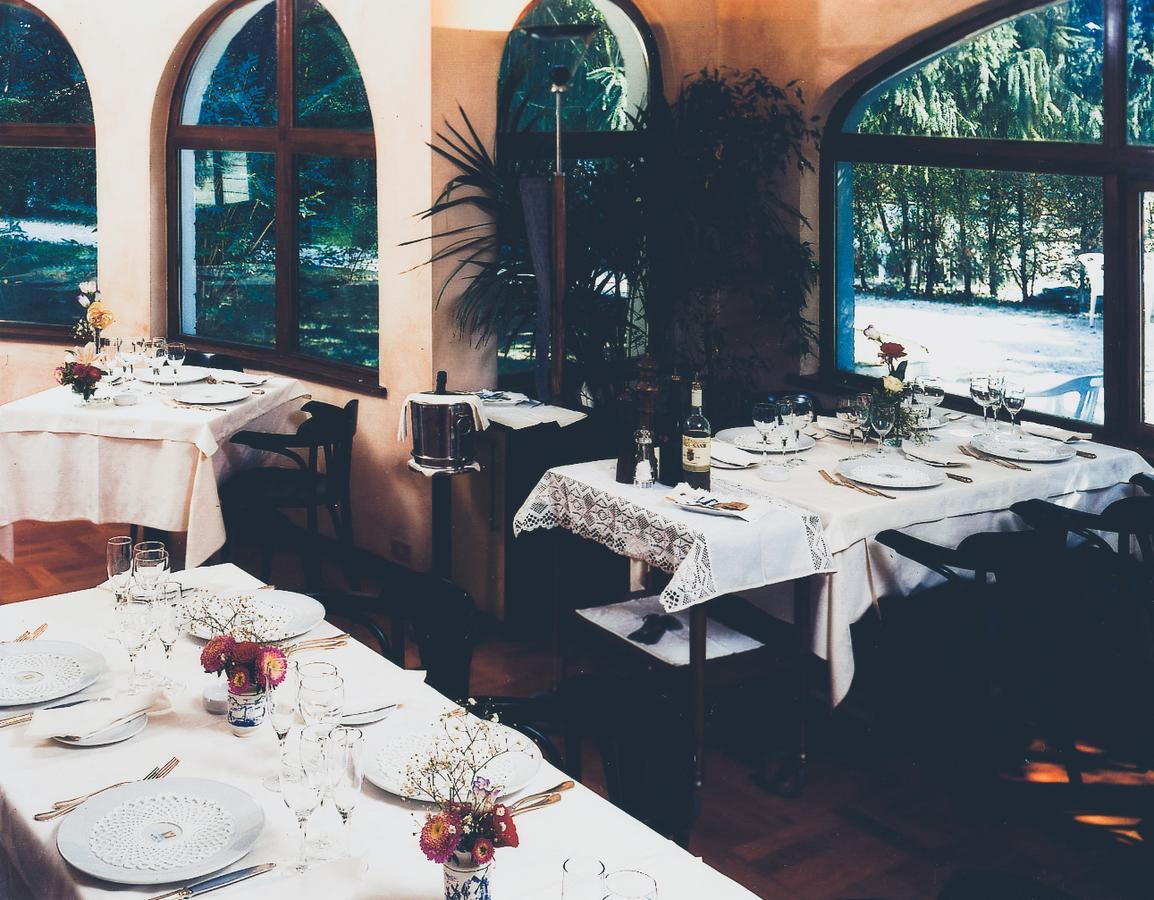 Hotel La Ginestra Acqualagna Extérieur photo
